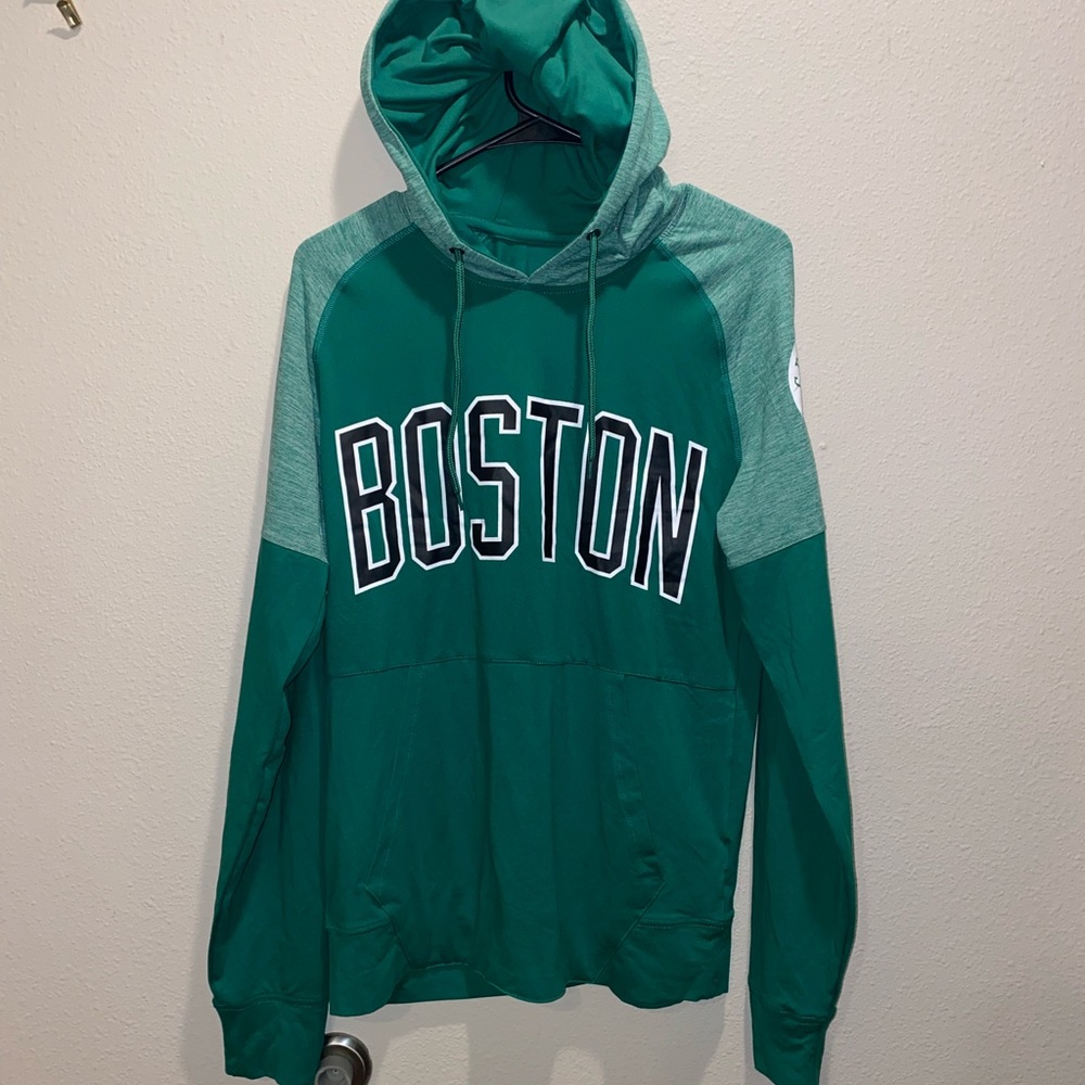Boston Celtic performance sweatshirt